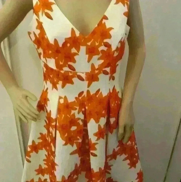 Party/cocktail printed orange and  white mini dress casual or dressy back zipper - Picture 2 of 5